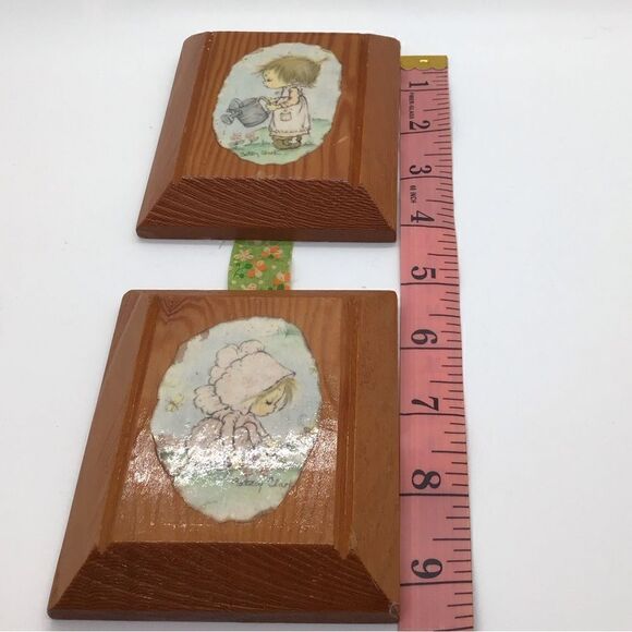 Betsy Clark Decoupage on Wood Wall Hanging - Picture 3 of 5